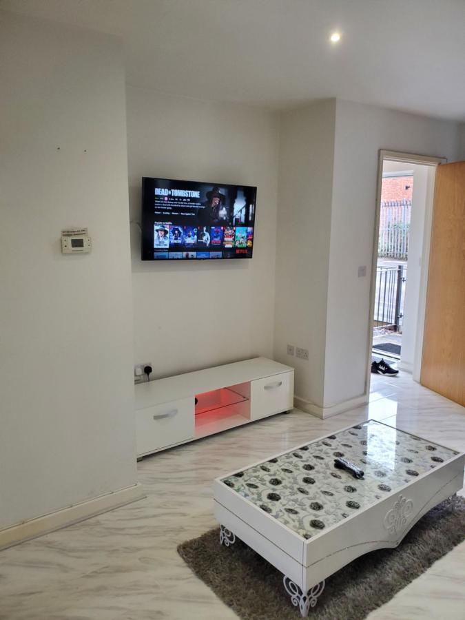 Beautiful & Elegant 2 Bed Room House Μάντσεστερ Εξωτερικό φωτογραφία