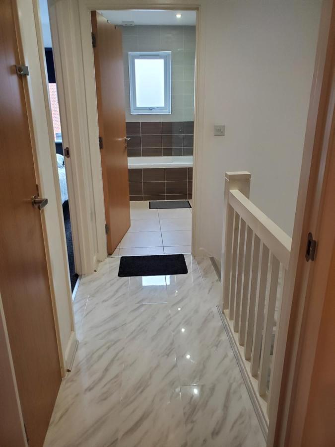 Beautiful & Elegant 2 Bed Room House Μάντσεστερ Εξωτερικό φωτογραφία