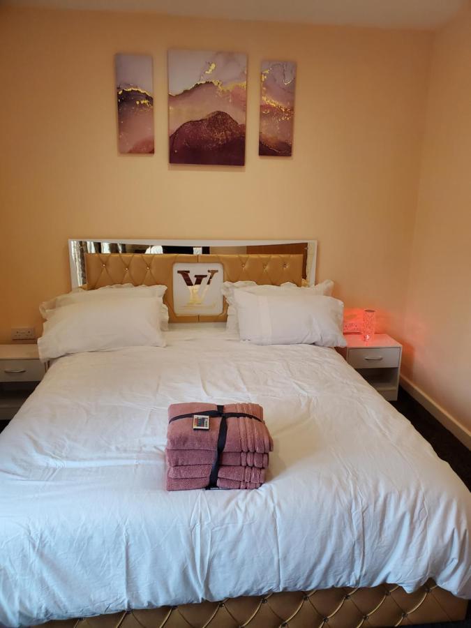 Beautiful & Elegant 2 Bed Room House Μάντσεστερ Εξωτερικό φωτογραφία